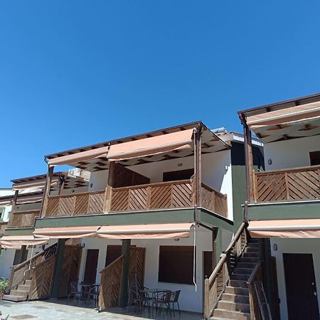 Mad'S Villas Nea Peramos (Macedonia) Exterior foto