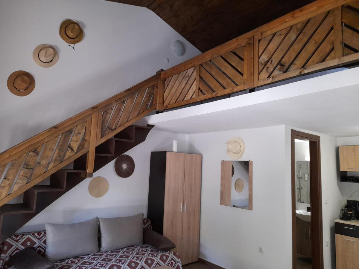 Mad'S Villas Nea Peramos (Macedonia) Exterior foto
