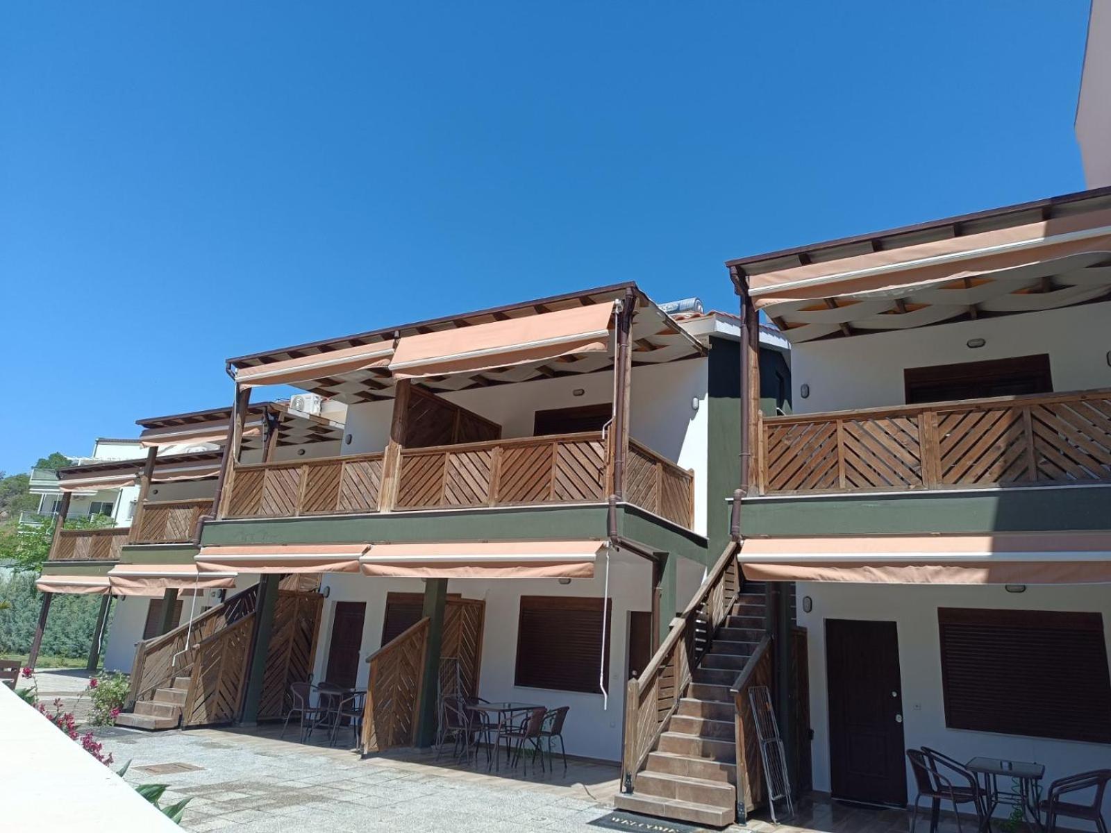Mad'S Villas Nea Peramos (Macedonia) Exterior foto